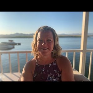 Meet your Posher, Amie